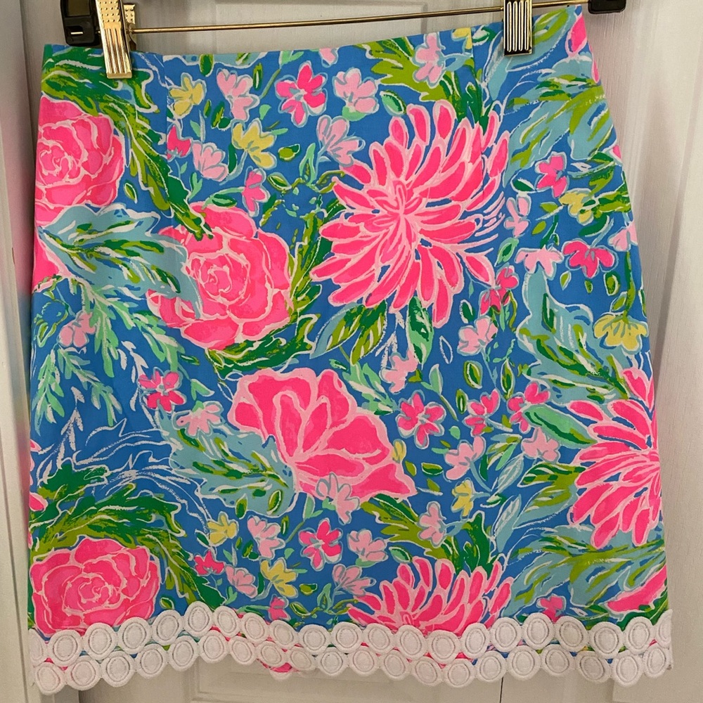 Lilly Pulitzer Izzy skirt size 4